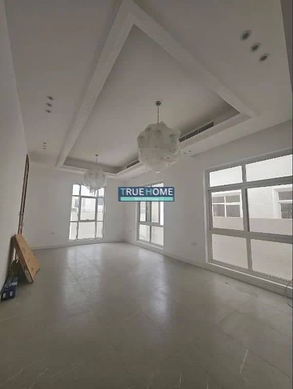 G+1+Roof | Stunning Villa | Luxury | Left, photo 2