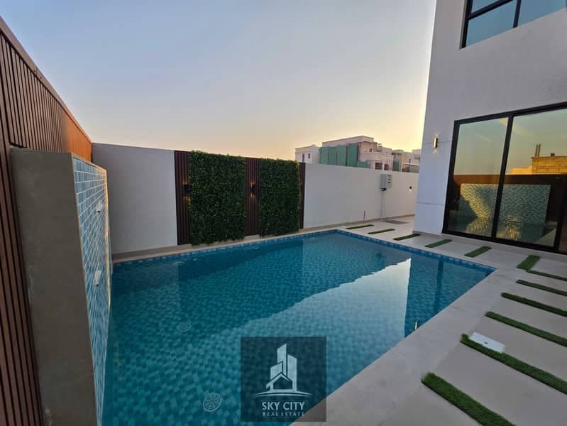Move-in ready, direct from the owner (registration and ownership transfer fees included). Features two floors plus a roof terrace, 5 bedrooms, a swimm, photo 3